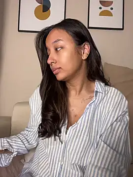 DianaHopson online show from June 2, 11:44 am