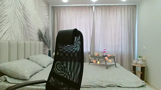 EveLove33 online show from March 18, 7:24 am