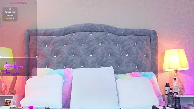 ZafiroClean online show from March 5, 7:42 pm