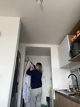 Ameellie online show from March 21, 2:11 pm