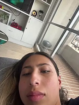 Ameellie online show from April 2, 4:37 pm