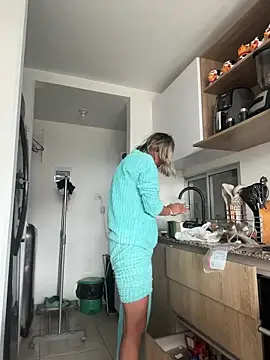 Ameellie online show from November 16, 5:02 pm