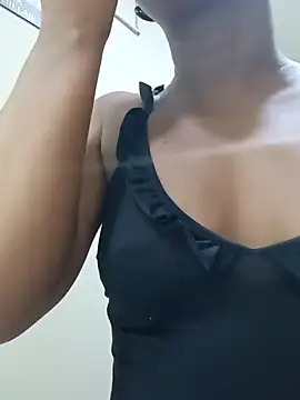 Coco Kiss online show from April 4, 6:40 pm