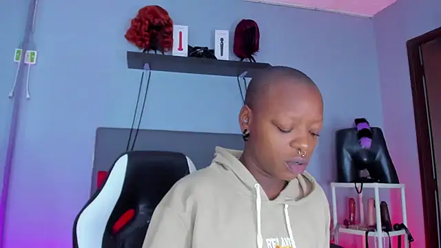 Coco Kiss online show from November 9, 1:07 pm