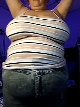 EllisW8 online show from November 11, 11:51 am