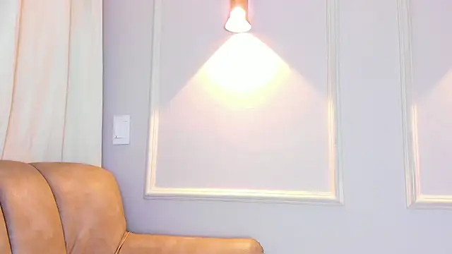 Lia walton online show from December 16, 12:22 pm