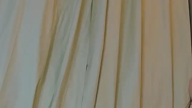 Lia walton online show from January 19, 12:12 pm