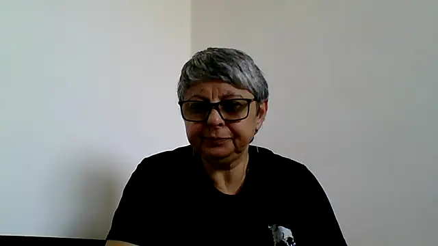 roseblak42 online show from April 1, 1:52 pm