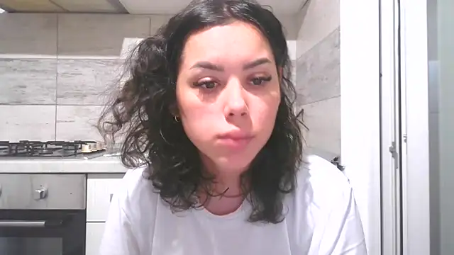 LovelyJulliette online show from November 27, 5:27 pm