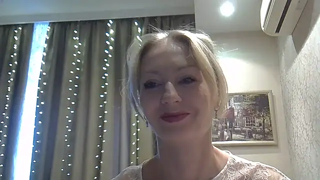 ZarinaSwift online show from November 21, 4:36 am