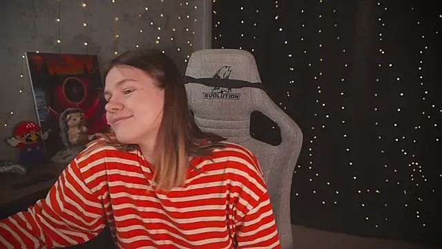 cuteamberlyyy online show from February 13, 5:20 am