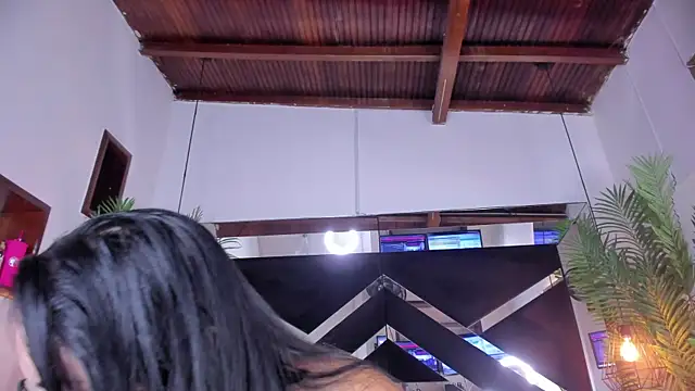 emily-fox online show from November 19, 11:10 am