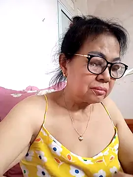 Hotestlove online show from April 9, 6:19 am