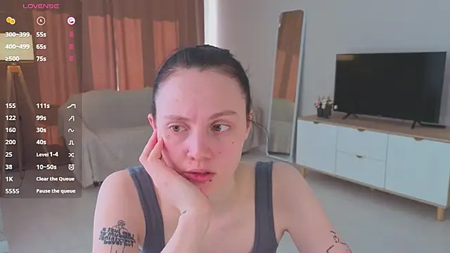MaryCoopeer online show from June 7, 5:25 am