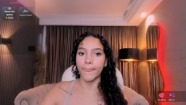 anahi curlie1 online show from July 6, 11:15 am