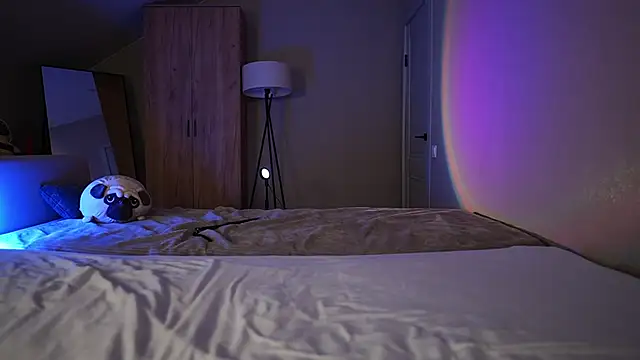 VikkiLustfull online show from November 12, 12:14 pm