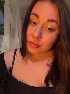 DaisyStreet online show from April 18, 7:58 pm