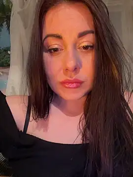 DaisyStreet online show from April 18, 6:32 pm