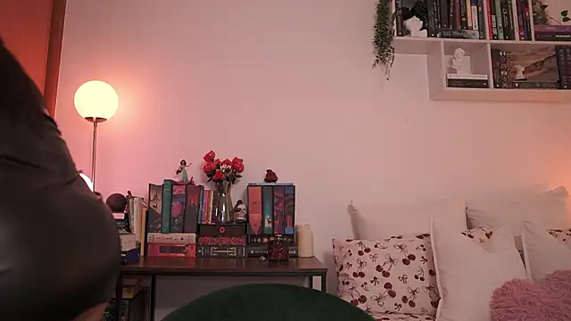 Snapshot of EmilyxRose_- chatting on September 30, 5:51 pm EmilyxRose - online show from September 30, 5:51 pm