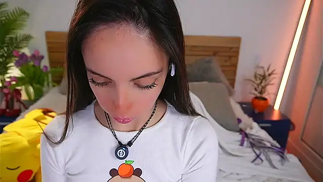 Lill Dayna online show from March 12, 3:15 pm