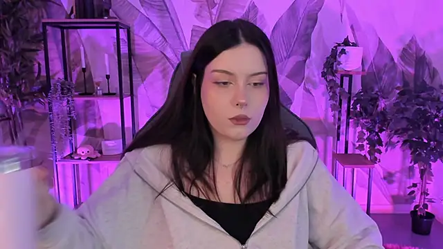 CoralineKeyns online show from September 19, 5:17 am