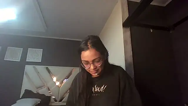 fairylatin222 online show from April 13, 12:17 pm