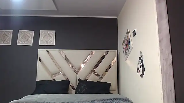 fairylatin222 online show from April 20, 1:14 pm