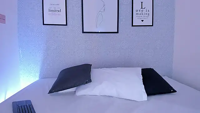 Natasha harper online show from February 25, 1:20 pm