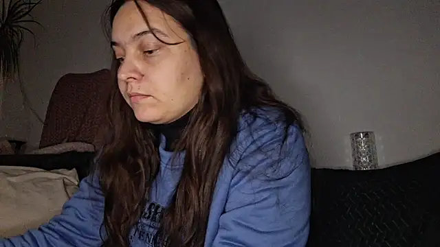 Cyndee Winter online show from December 2, 7:38 pm