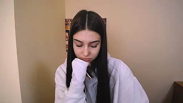 Lili magic online show from October 19, 7:32 am