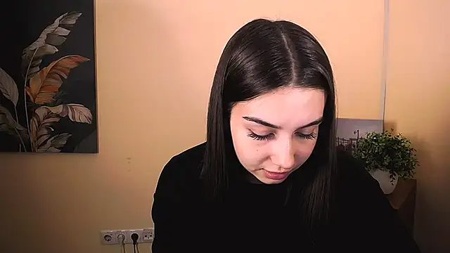 Lili magic online show from September 28, 1:05 pm