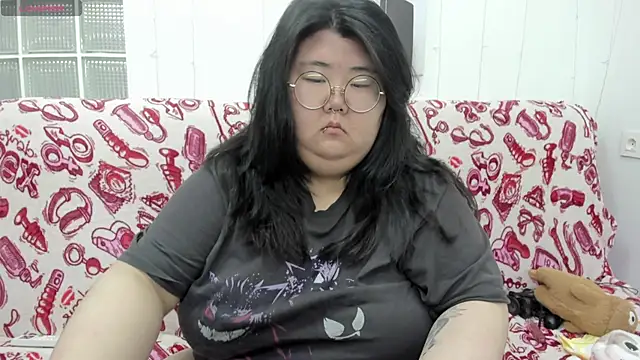 Nadine asian online show from June 2, 1:17 am