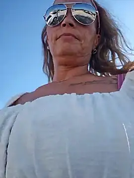 Snapshot of Erotic_and_Exotic chatting on September 14, 8:29 pm Erotic and Exotic online show from September 14, 8:29 pm