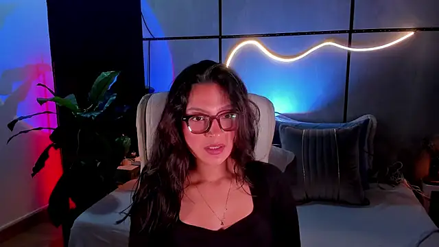 Gia Mazzon online show from February 17, 3:55 pm