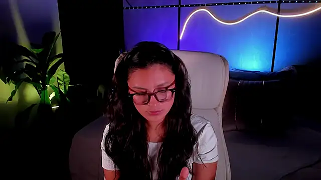 Gia Mazzon online show from February 12, 3:58 pm