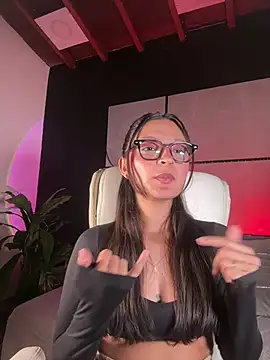 Gia Mazzon online show from March 3, 6:03 pm