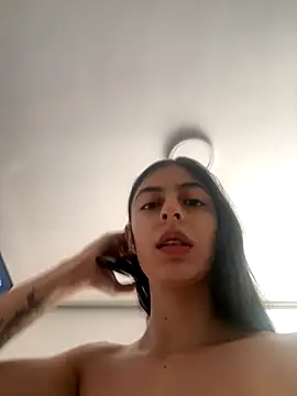 Snapshot of cristel_17 chatting on September 20, 3:43 pm cristel 17 online show from September 20, 3:43 pm