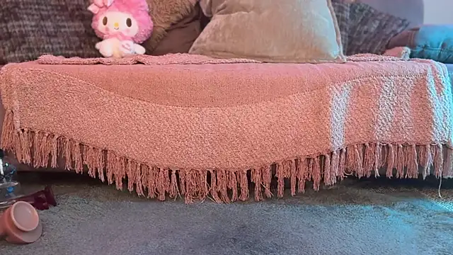 xxbabyxgiiirlxx online show from April 12, 10:40 am