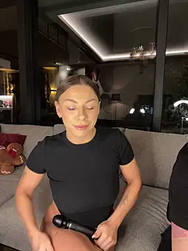 SexOnMyLvL online show from December 15, 9:42 pm