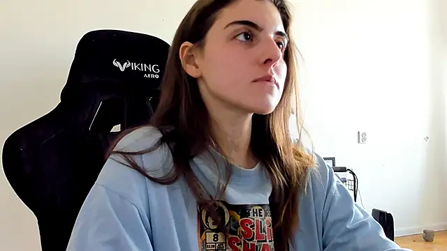 emmamurrr online show from October 11, 10:42 am