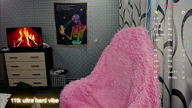 flower sarah  online show from February 8, 1:04 pm