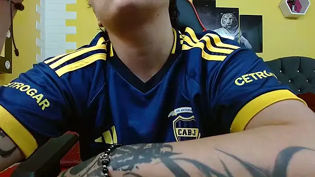 isabeautyx19 online show from January 11, 3:00 am