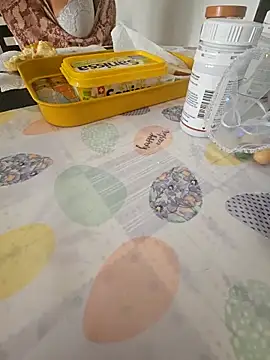 mia69x online show from September 10, 7:30 am