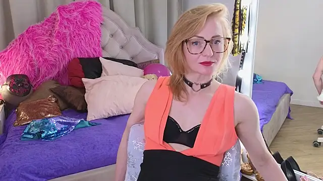 SquirtyAlisa online show from December 18, 2:33 pm