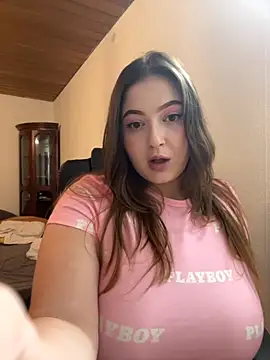 Kamilla Loop online show from October 29, 9:50 pm