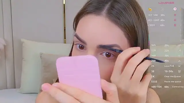 BellaHalles online show from March 15, 5:53 am