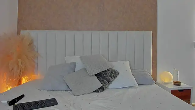 Snapshot of ivy_collins chatting on September 30, 10:58 pm ivy collins online show from September 30, 10:58 pm