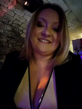 lady charlyne online show from November 28, 8:23 pm