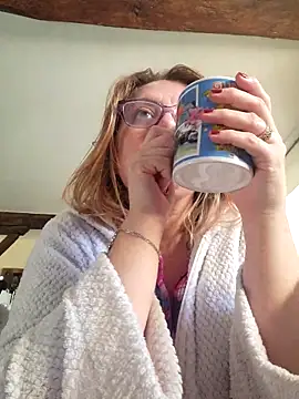 lady charlyne online show from November 25, 9:11 am