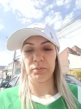 Chantal hott online show from December 22, 7:39 pm